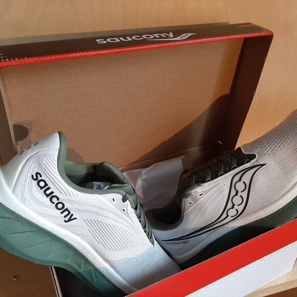 Mens Saucony Ride 18 size 11 white & olive green - Picture 1 of 9